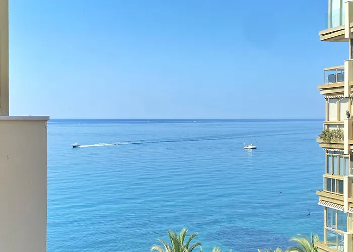 Beachfront Bliss, On The Promenade - Eaw Homes Apartment Marbella