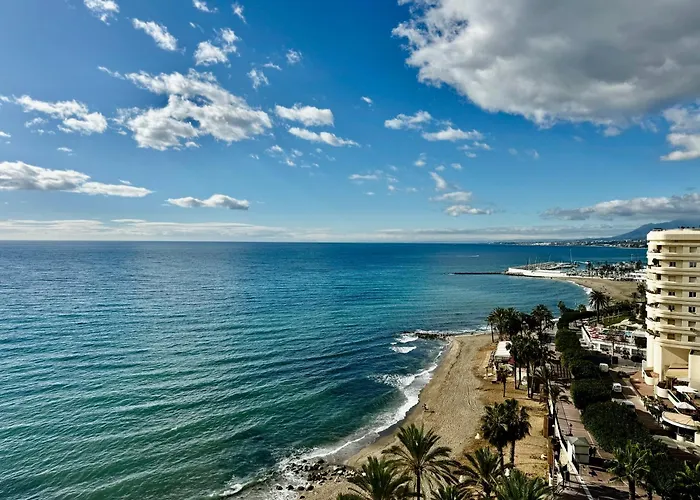 Beachfront Bliss, On The Promenade - Eaw Homes Apartment *