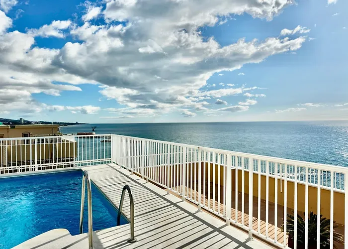 Beachfront Bliss, On The Promenade - Eaw Homes Marbella